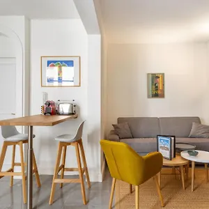  Apartment Du Marche St Honore - Welkeys France