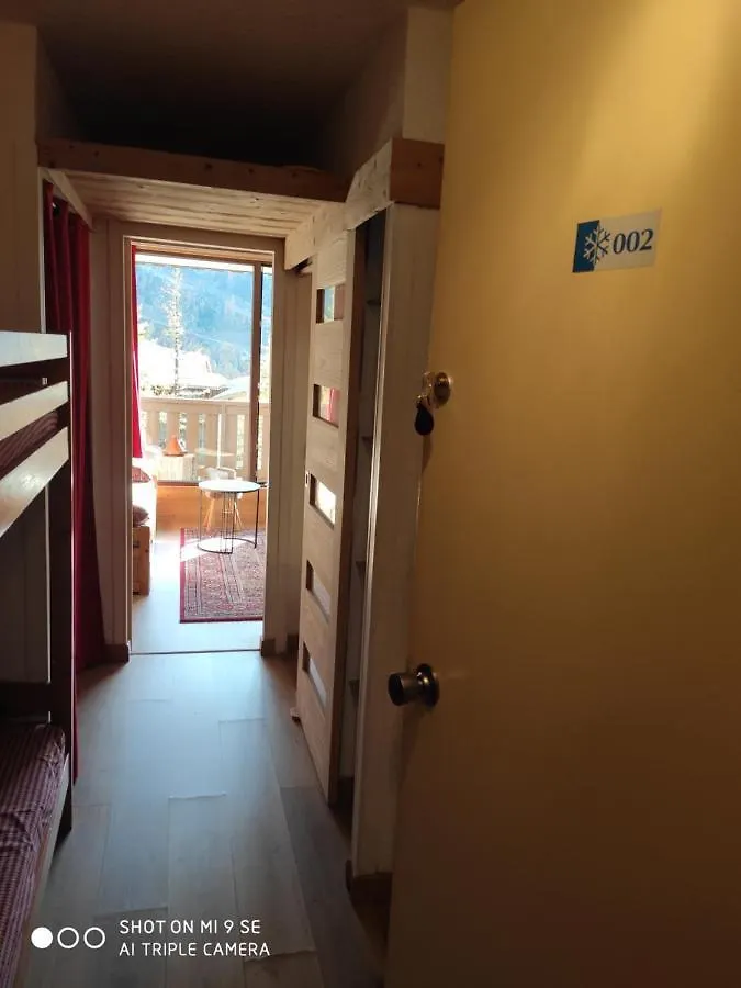 Apartment Les Chataigniers Rouges Isola 2000